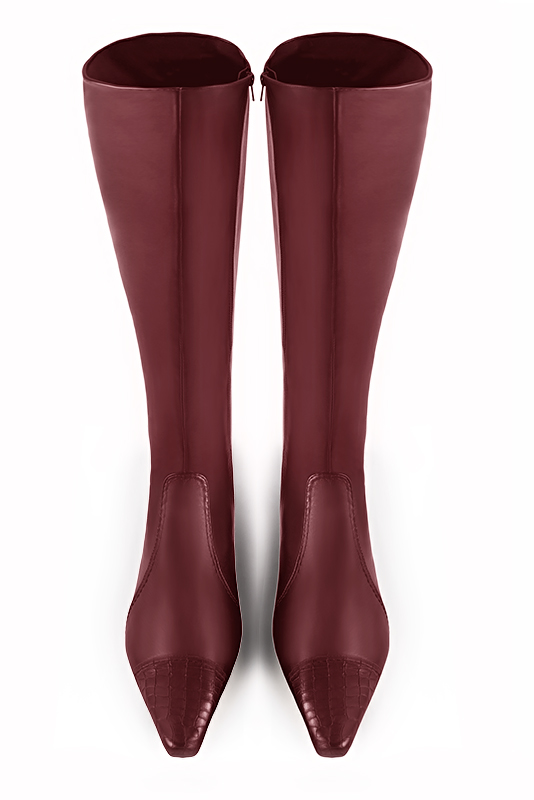 Botte femme : Bottes femme féminines sur mesures couleur rouge bordeaux. Bout effilé. Talon mi-haut bottier. Vue du dessus - Florence KOOIJMAN