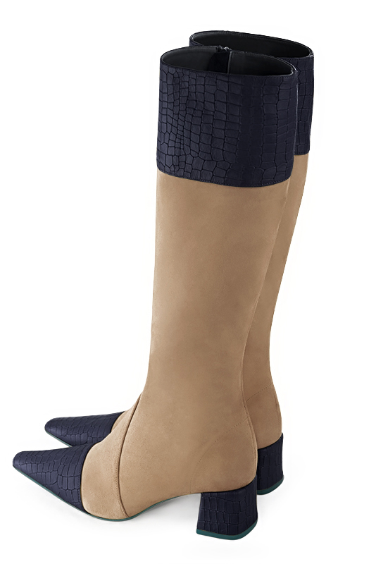 Botte femme : Bottes femme féminines sur mesures couleur bleu marine et beige sahara. Bout effilé. Talon mi-haut bottier. Vue du dessus - Florence KOOIJMAN