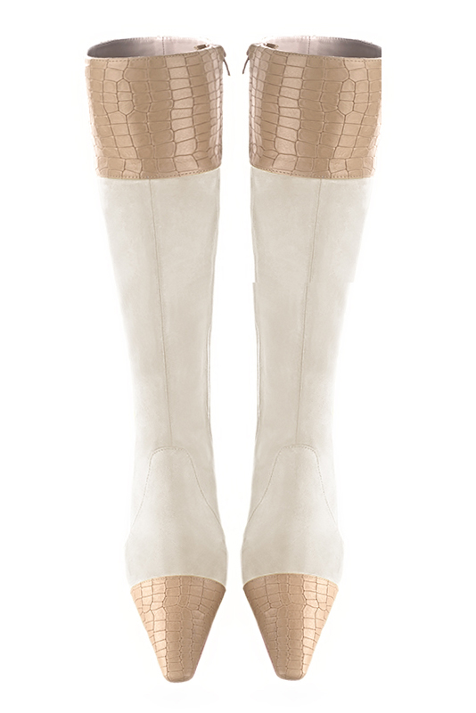 Botte femme : Bottes femme féminines sur mesures couleur beige sahara et blanc cassé. Bout effilé. Talon mi-haut bottier. Vue du dessus - Florence KOOIJMAN