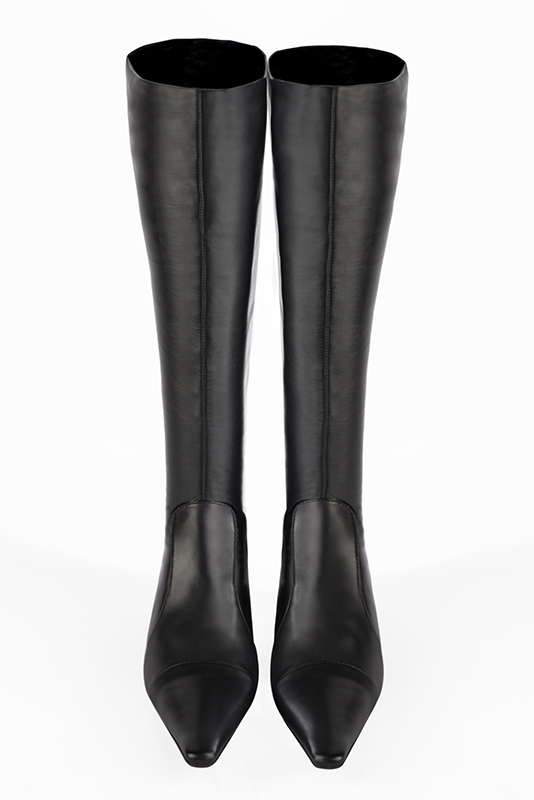 Botte femme : Bottes femme féminines sur mesures couleur noir satiné. Bout effilé. Semelle cuir petit talon. Vue du dessus - Florence KOOIJMAN