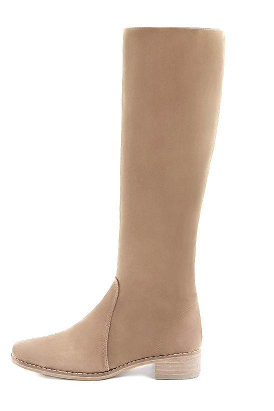 Botte femme : Bottes femme cavalières sur mesures couleur beige sahara. Bout rond. Semelle cuir petit talon. Vue de profil - Florence KOOIJMAN