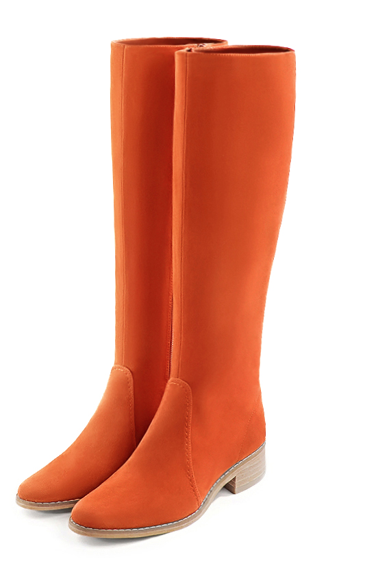 Botte femme : Bottes femme cavalières sur mesures couleur orange clémentine. Bout rond. Semelle cuir petit talon. Vue avant - Florence KOOIJMAN