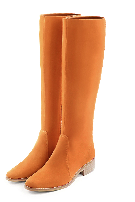 Botte femme : Bottes femme cavalières sur mesures couleur orange abricot. Bout rond. Semelle cuir petit talon. Vue avant - Florence KOOIJMAN