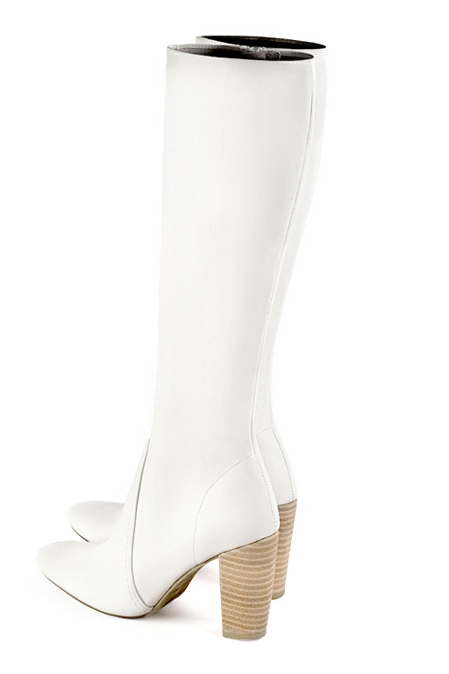 Botte femme : Bottes femme féminines sur mesures couleur blanc cassé. Bout rond. Talon haut bottier. Vue arrière - Florence KOOIJMAN
