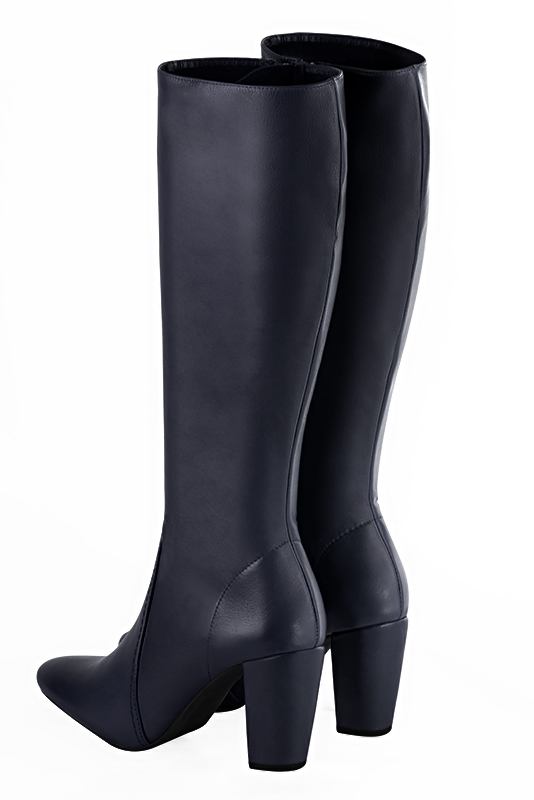 Bottes féminines élégantes et raffinées, réalisées sur mesure, coloris bleu marine. Bout rond. Haut. Talon bottier. Mollets fins ou larges. Personnalisation : Choix des cuirs, des couleurs et des talons. - Florence KOOIJMAN