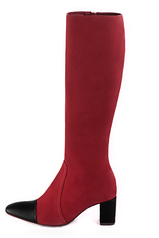 Bottes femme cavalières élégantes et raffinées, réalisées sur mesure, coloris noir et rouge carmin. Bout rond. Talon mi-haut bottier. Mollets fins ou larges. Personnalisation : Choix des cuirs, des couleurs et des talons. - Florence KOOIJMAN