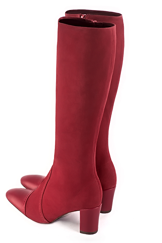 Bottes femme cavalières élégantes et raffinées, réalisées sur mesure, coloris rouge carmin. Bout rond. Talon mi-haut bottier. Mollets fins ou larges. Personnalisation : Choix des cuirs, des couleurs et des talons. - Florence KOOIJMAN