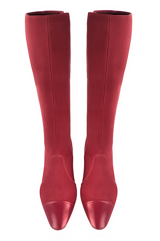 Bottes femme cavalières élégantes et raffinées, réalisées sur mesure, coloris rouge carmin. Bout rond. Talon mi-haut bottier. Mollets fins ou larges. Personnalisation : Choix des cuirs, des couleurs et des talons. - Florence KOOIJMAN