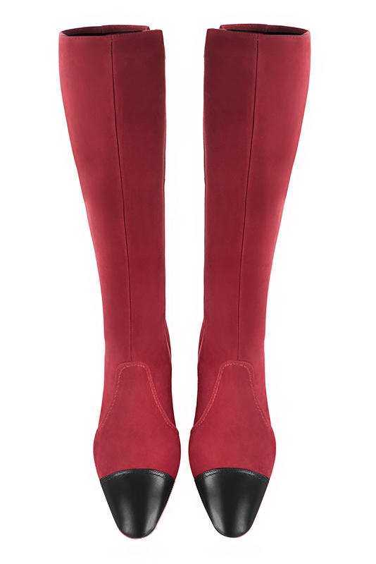 Bottes femme cavalières élégantes et raffinées, réalisées sur mesure, coloris noir et rouge carmin. Bout rond. Talon mi-haut bottier. Mollets fins ou larges. Personnalisation : Choix des cuirs, des couleurs et des talons. - Florence KOOIJMAN
