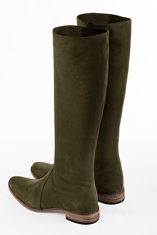 Bottes femme cavalières élégantes et raffinées, réalisées sur mesure, coloris vert kaki. Bout rond. Semelle cuir talon plat. Mollets fins ou larges. Personnalisation : Choix des cuirs, des couleurs et des talons. - Florence KOOIJMAN