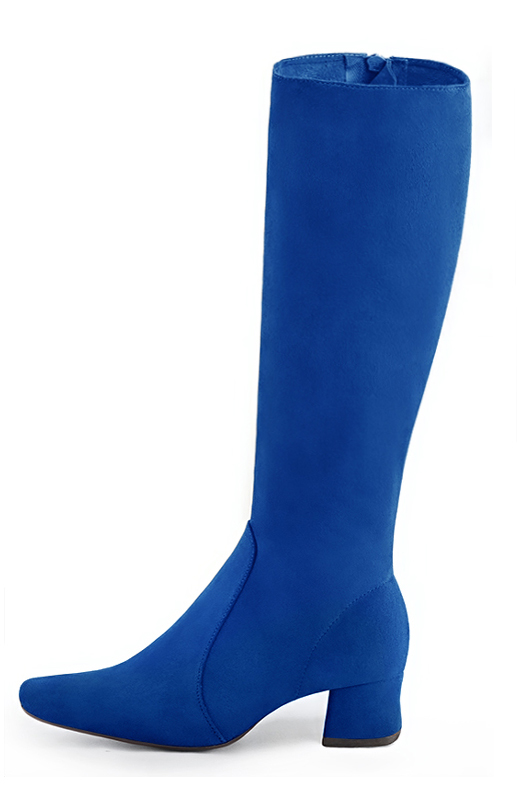 Bottes féminines élégantes et raffinées, réalisées sur mesure, coloris bleu électrique. Bout rond. Mi-haut. Talon évasé. Mollets fins ou larges. Personnalisation : Choix des cuirs, des couleurs et des talons. - Florence KOOIJMAN