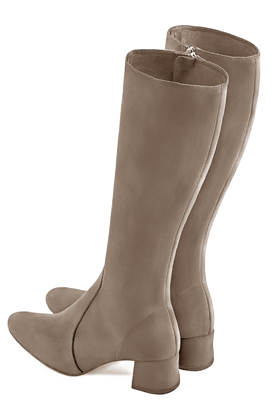 Botte femme : Bottes femme féminines sur mesures couleur beige sahara. Bout rond. Petit talon évasé. Vue du dessus - Florence KOOIJMAN