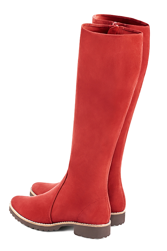 Botte femme : Bottes femme cavalières sur mesures couleur rouge coquelicot. Bout rond. Semelle gomme talon plat. Vue du dessus - Florence KOOIJMAN