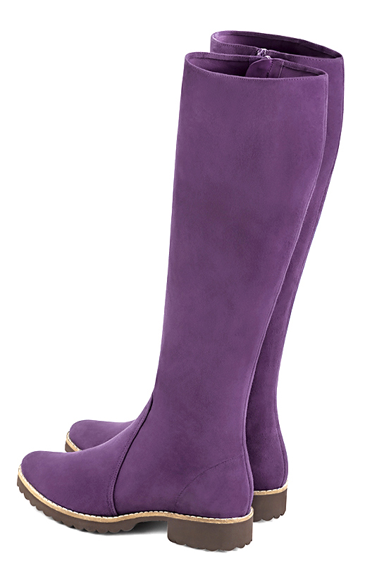 Botte femme : Bottes femme cavalières sur mesures couleur violet améthyste. Bout rond. Semelle gomme talon plat. Vue du dessus - Florence KOOIJMAN