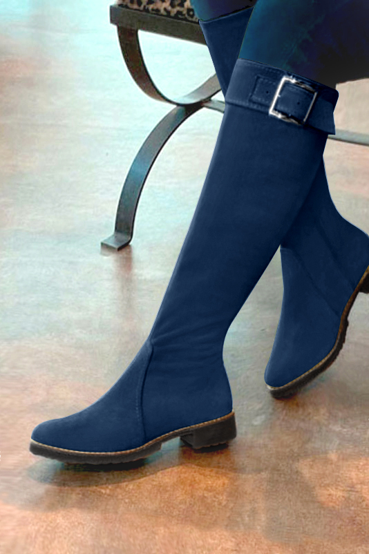 Botte femme : Bottes femme cavalières sur mesures couleur bleu marine. Bout rond. Semelle gomme talon plat. Vue arrière - Florence KOOIJMAN