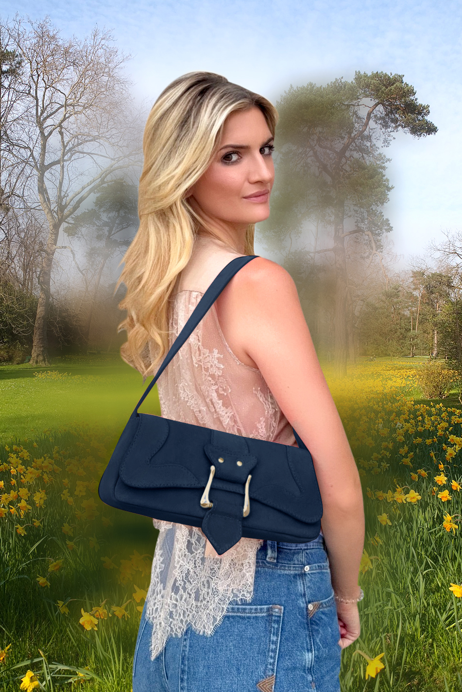 Petit sac baguette habillé femme en cuir bleu marine - Vue porté