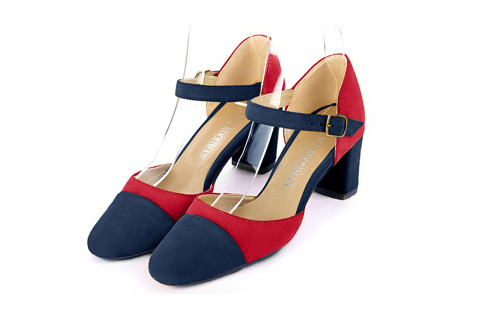 Chaussures bride cou-de-pied femme ouvertes sur les côtés bleu marine et rouge carmin. Bout rond. Talon bottier de 6.5 cm - Vue avant