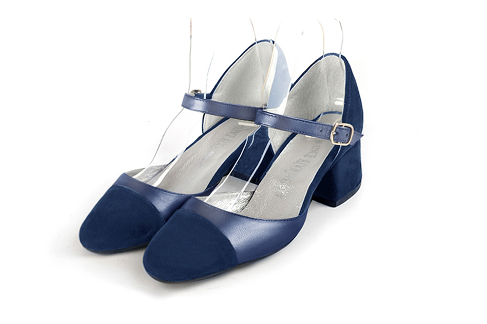 Chaussures bride cou-de-pied femme ouvertes sur les côtés bleu marine et bleu indigo. Bout rond. Talon évasé de 4.5 cm - Vue avant