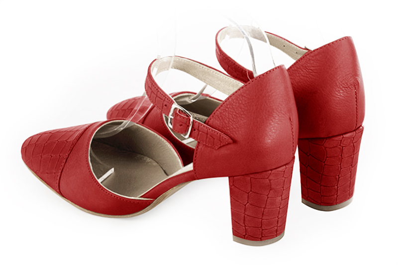 Chaussure femme à brides : Chaussure côtés ouverts bride cou-de-pied couleur rouge coquelicot. Bout rond. Talon mi-haut bottier. Vue arrière - Florence KOOIJMAN