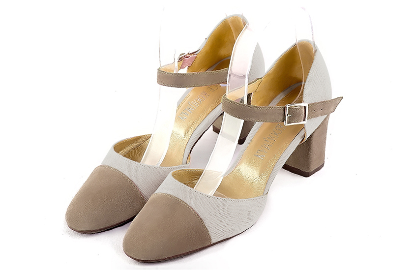 Chaussures habillées, élégantes et raffinées, ouvertes sur les côtés, avec une bride sur le cou-de-pied, coloris beige sahara et gris perle. Bout rond. Mi-haut à haut. Talon bottier. Cérémonie, soirée, cocktail, évènementiel. Personnalisation : Choix des cuirs, 
                des couleurs et des talons. Petites et grandes pointures. - Florence KOOIJMAN