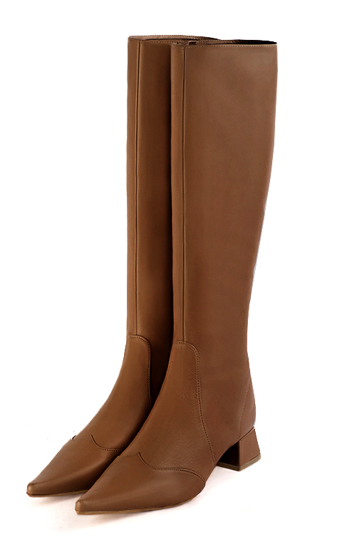 Botte femme : Bottes femme féminines sur mesures couleur marron caramel. Bout pointu. Petit talon évasé. Vue avant - Florence KOOIJMAN