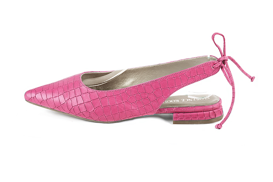 Escarpins bride arrière rose fuchsia. Bout pointu. Talon évasé plat - Vue de profil