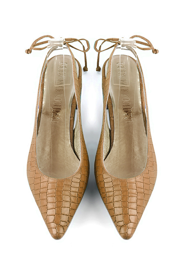 Escarpins habillés bride arrière cuir beige camel à talon évasé plat et bout pointu - Vue du dessus
