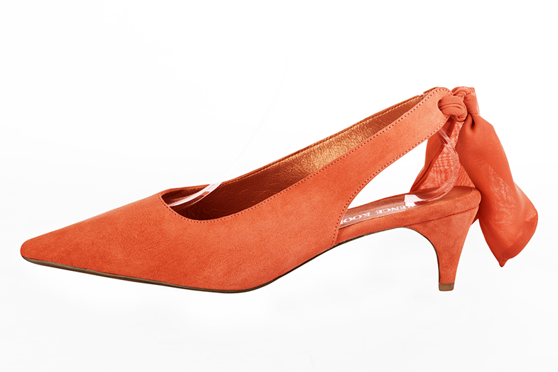 Chaussure femme à brides :  couleur orange clémentine. Bout pointu. Talon mi-haut fin. Vue de profil - Florence KOOIJMAN