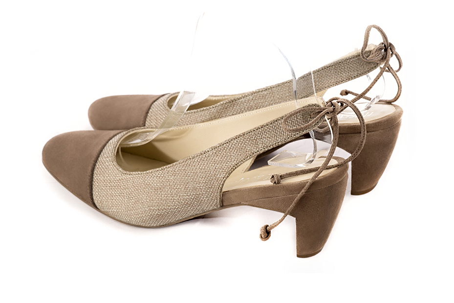 Escarpins habillés bride arrière cuir marron chocolat et beige naturel à talon virgule de 5.5 cm et bout rond - Vue arrière