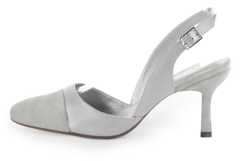 Chaussure femme à brides :  couleur gris perle et argent platine. Bout rond. Talon haut fin. Vue de profil - Florence KOOIJMAN