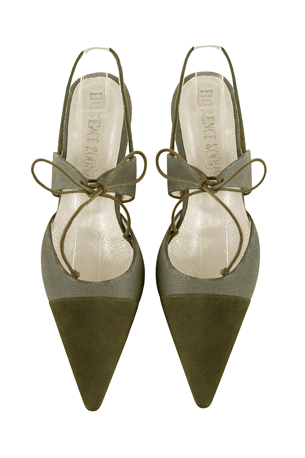 Chaussure femme à brides : Chaussure arrière ouvert avec une bride sur le cou-de-pied couleur vert kaki. Bout pointu. Petit talon virgule. Vue du dessus - Florence KOOIJMAN