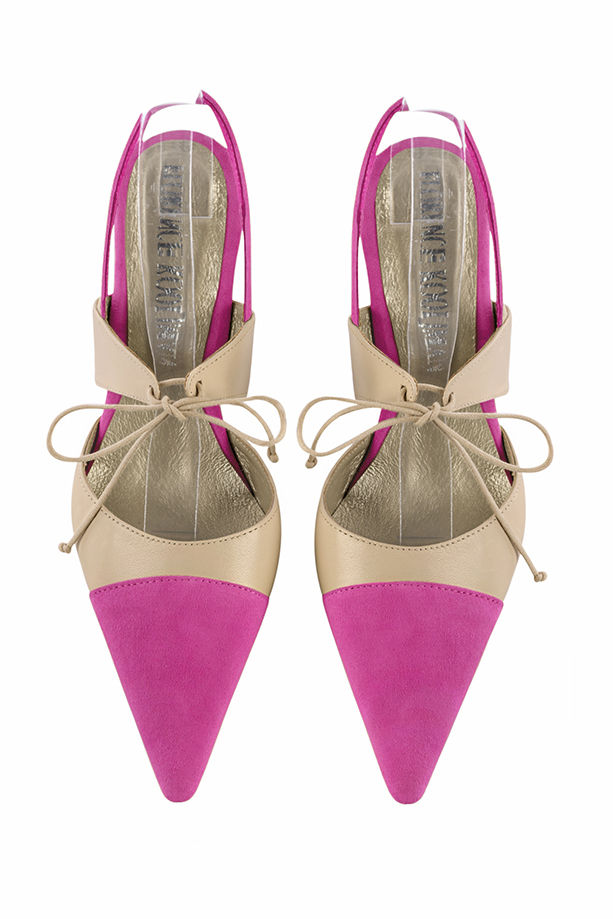 Chaussures habillées, élégantes et raffinées, ouvertes à l'arrière avec une bride sur le cou-de-pied, coloris rose pivoine et beige vanille. Bout pointu. Haut. Talon fin. Cérémonie, soirée, cocktail, évènementiel. Personnalisation : Choix des cuirs, 
                des couleurs et des talons. Petites et grandes pointures. - Florence KOOIJMAN