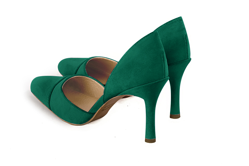 Escarpin : Escarpin cambrure ouverte couleur vert émeraude. Bout rond. Talon très haut fin. Vue arrière - Florence KOOIJMAN