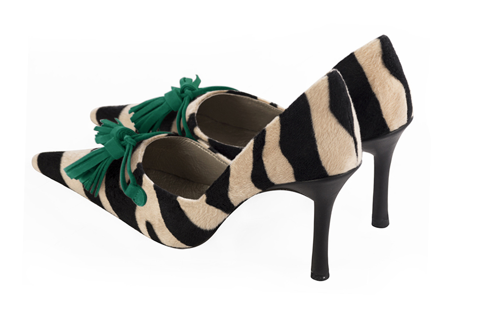 Escarpin : Escarpin cambrure ouverte couleur noir safari et vert émeraude. Bout pointu. Talon très haut fin. Vue arrière - Florence KOOIJMAN