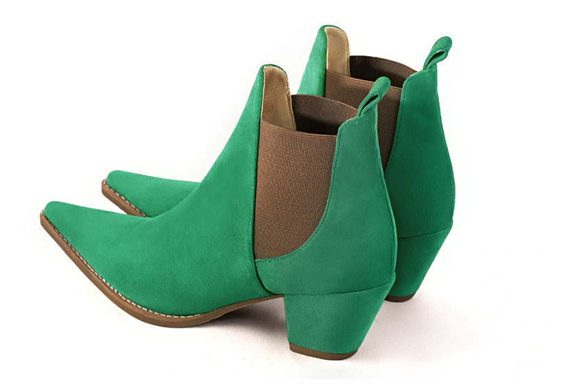Boots femme : Boots élastiques sur les côtés couleur vert émeraude et marron taupe. Bout pointu. Talon mi-haut conique. Vue arrière - Florence KOOIJMAN