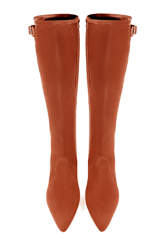 Botte femme : Bottes femme avec des boucles sur mesures couleur orange corail. Bout effilé. Talon haut bottier. Vue du dessus - Florence KOOIJMAN