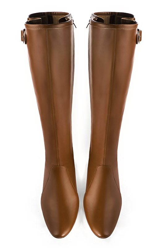 Botte femme : Bottes femme avec des boucles sur mesures couleur marron caramel. Bout rond. Talon haut bottier. Vue du dessus - Florence KOOIJMAN