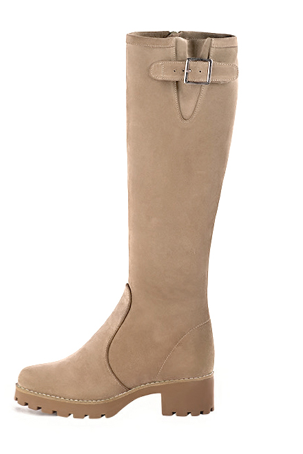 Bottes à boucles ajustables sur mesure pour femme en cuir sable avec  et  - Vue porté