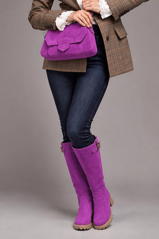 Bottes à boucles ajustables sur mesure pour femme en cuir mauve avec  et  - Vue du dessus