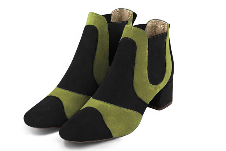 Boots femme : Boots bicolores élastiques sur les côtés couleur noir mat et vert pistache. Bout rond. Petit talon évasé Vue avant - Florence KOOIJMAN