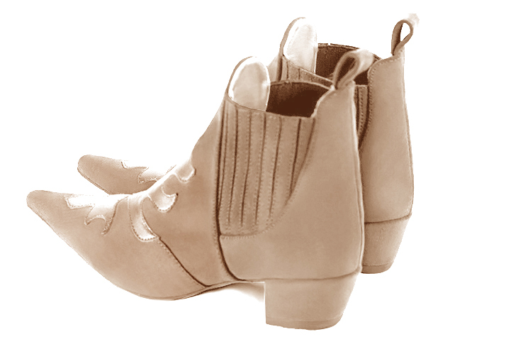 Bottines femme avec des élastiques beige sahara et or. Bout pointu. Talon conique de 3.5 cm - Vue arrière