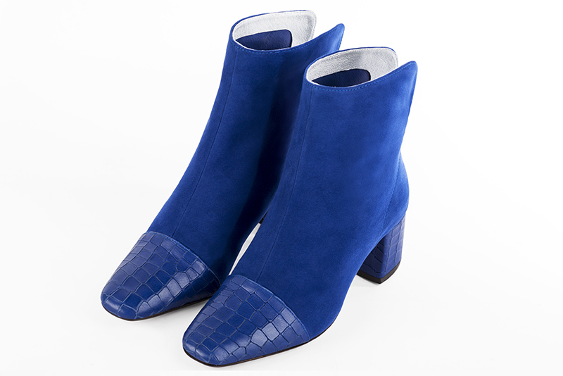 Boots femme zip : Boots luxe avec une fermeture éclair à l'arrière couleur bleu électrique. Talon mi-haut à haut. Talon bottier. Bout carré - Florence KOOIJMAN